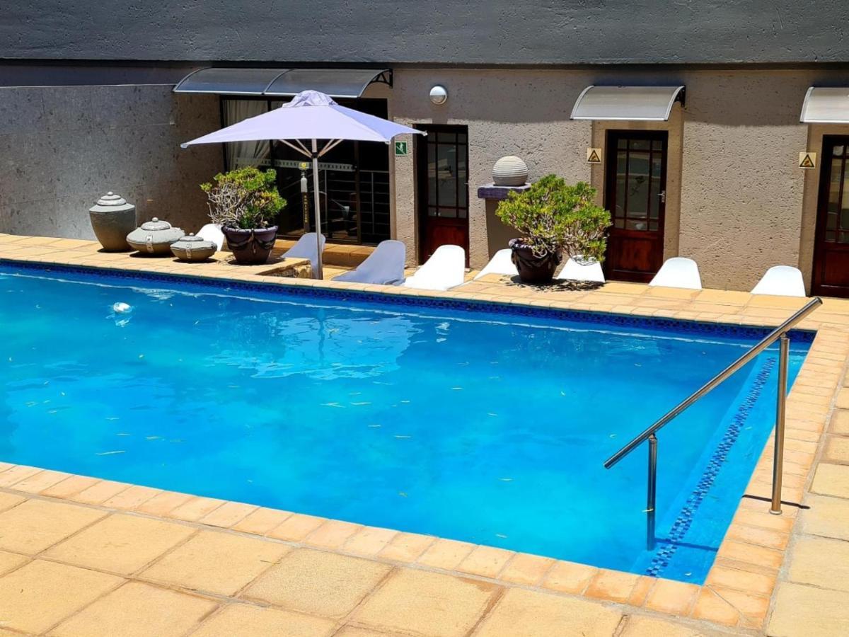 Magalies Mountain Lodge And Spa ฮาร์ทบีสบูร์ท ภายนอก รูปภาพ