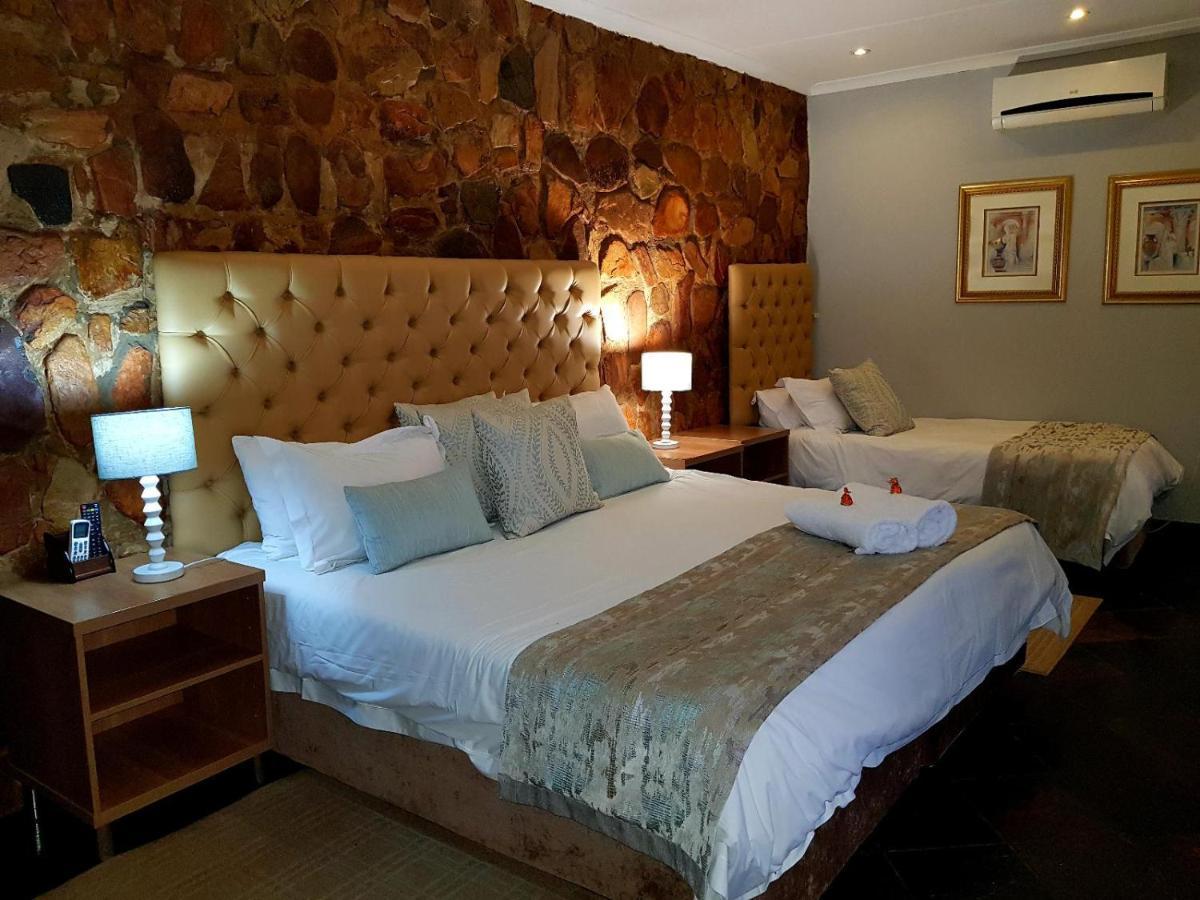Magalies Mountain Lodge And Spa ฮาร์ทบีสบูร์ท ภายนอก รูปภาพ